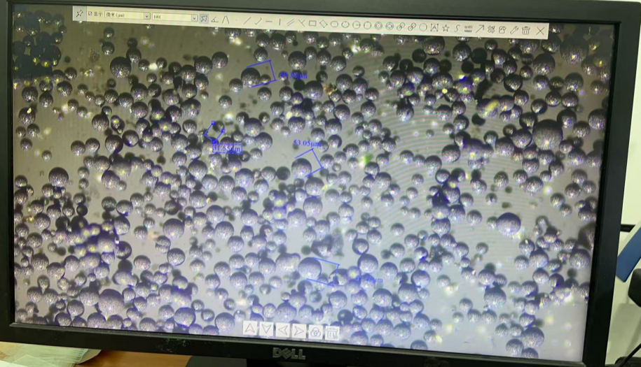 碳酸钡，氧化铜和氧化铕的混合物喷雾造粒